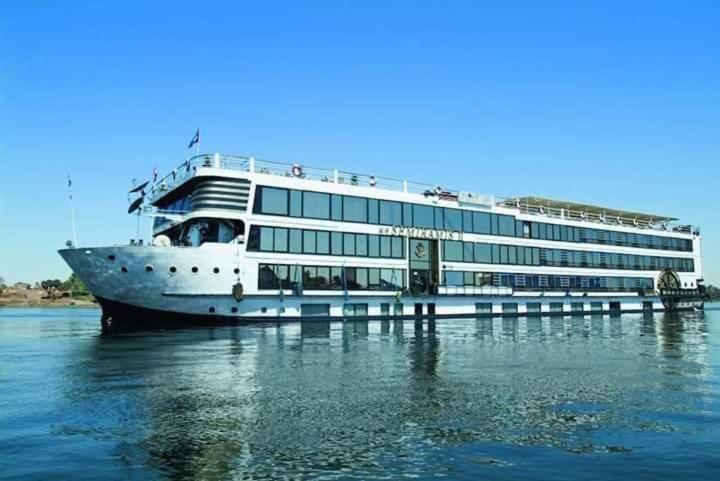 לוקסור Nile Youth Hotel מראה חיצוני תמונה